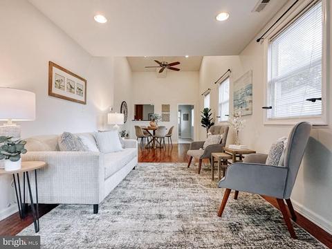 1723 Fairhill Dr, Edgewater, MD 21037 photo 2