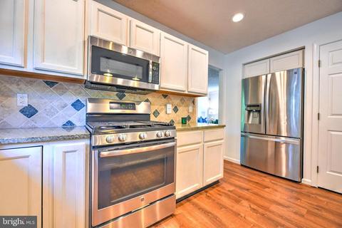8146 Bell Tower Xing, Pasadena, MD 21122 photo 17
