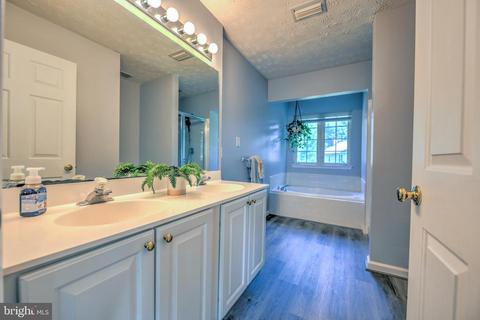 8146 Bell Tower Xing, Pasadena, MD 21122 photo 31