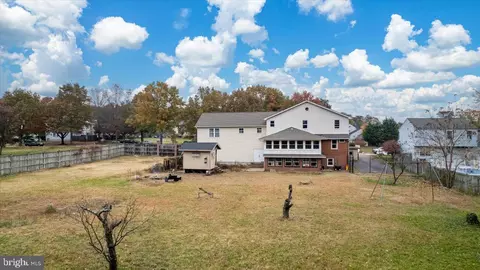 Exterior - 1198 Hunter Rd, Pasadena, MD 21122 photo 8 of 13
