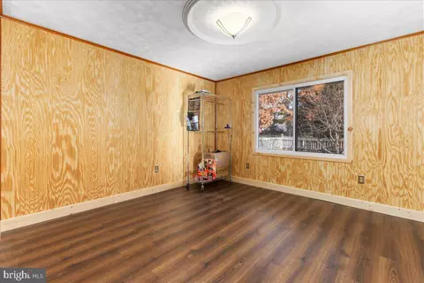 Living - 1198 Hunter Rd, Pasadena, MD 21122 photo 3 of 3
