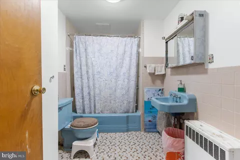 Bath - 1198 Hunter Rd, Pasadena, MD 21122 photo 3 of 3