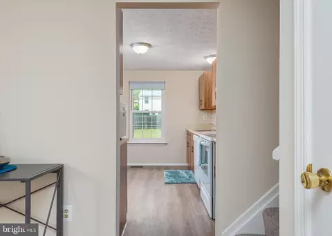 7726 Acrocomia Dr, Hanover, MD 21076 photo 8