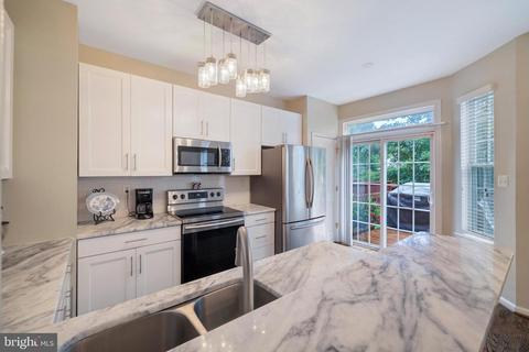 3921 Apple Orchard Dr, Pasadena, MD 21122 photo 14