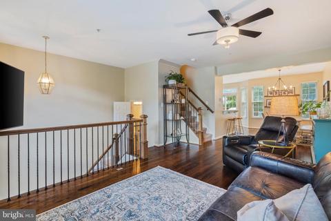 3921 Apple Orchard Dr, Pasadena, MD 21122 photo 9