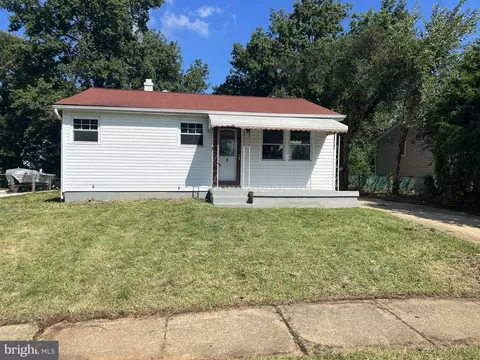365 Old Line Ave, Laurel, MD 20724 photo 4