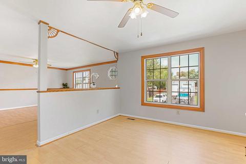 1105 Hotel Dr, Pasadena, MD 21122 photo 10