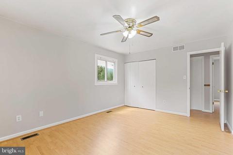 1105 Hotel Dr, Pasadena, MD 21122 photo 15