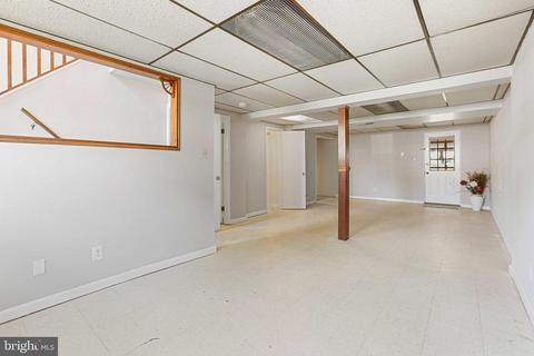 1105 Hotel Dr, Pasadena, MD 21122 photo 17