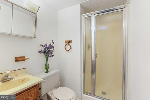 1105 Hotel Dr, Pasadena, MD 21122 photo 18