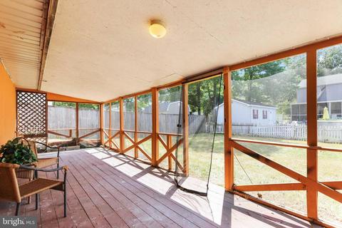 1105 Hotel Dr, Pasadena, MD 21122 photo 20