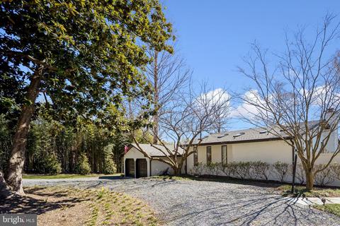1745 Banbury Rd, Gibson Island, MD 21056