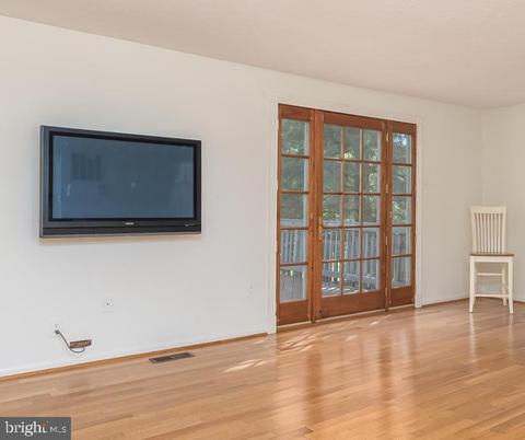 1202 Quaker Ridge Dr, Arnold, MD 21012 photo 11