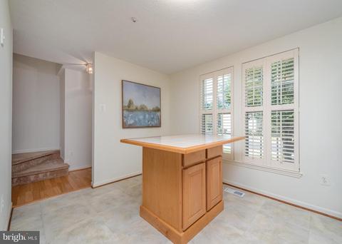 1202 Quaker Ridge Dr, Arnold, MD 21012 photo 8