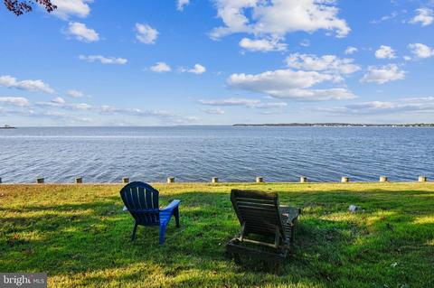 3736 Thomas Point Rd, Annapolis, MD 21403