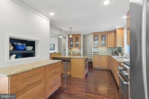 2114 Bay Front Ter, Annapolis, MD 21409 photo 11
