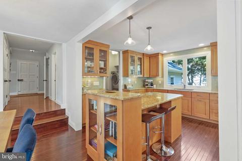 2114 Bay Front Ter, Annapolis, MD 21409 photo 10