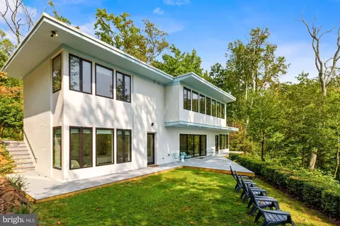 1627 St Giles Rd, Gibson Island, MD 21056