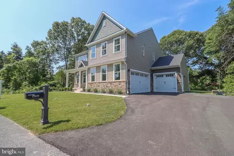 1305 Polyanski Dr, Pasadena, MD 21122 photo 4