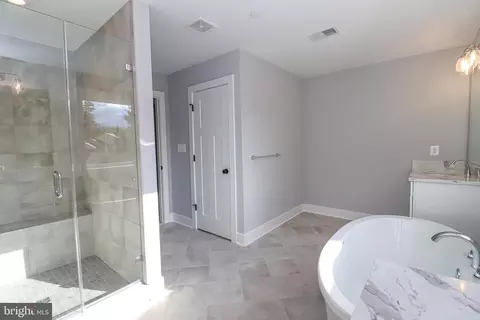 1305 Polyanski Dr, Pasadena, MD 21122 photo 40