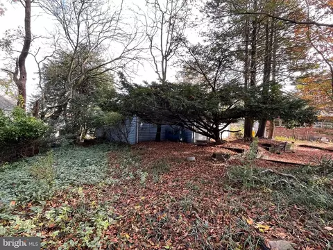 8156 Forest Glen Dr, Pasadena, MD 21122 photo 5