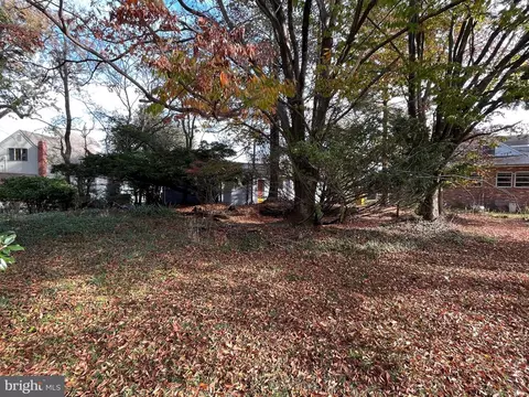 8156 Forest Glen Dr, Pasadena, MD 21122 photo 6