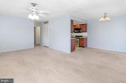 1917 Topango Pl, Crofton, MD 21114 photo 5