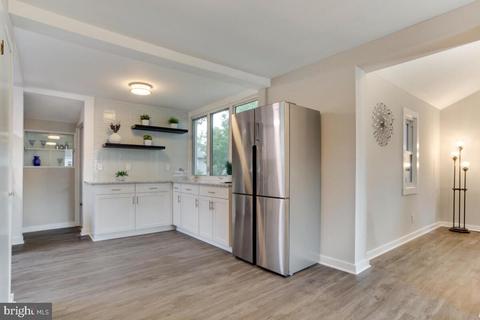1609 Bentley Rd, Edgewater, MD 21037 photo 5