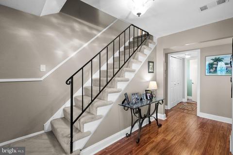 1880 Harcourt Ave, Crofton, MD 21114 photo 5