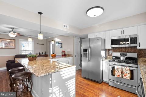 1880 Harcourt Ave, Crofton, MD 21114 photo 13