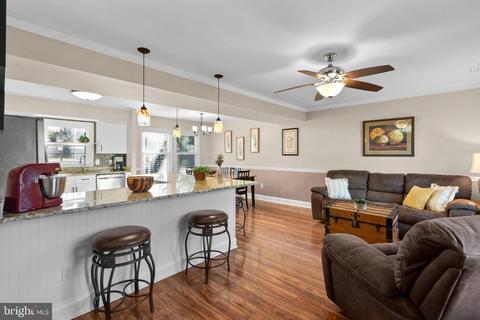 1880 Harcourt Ave, Crofton, MD 21114 photo 8
