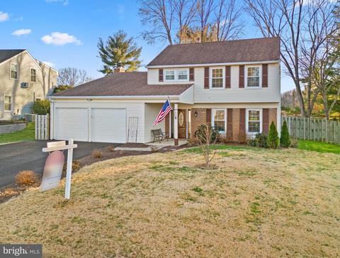 1880 Harcourt Ave, Crofton, MD 21114 photo 2
