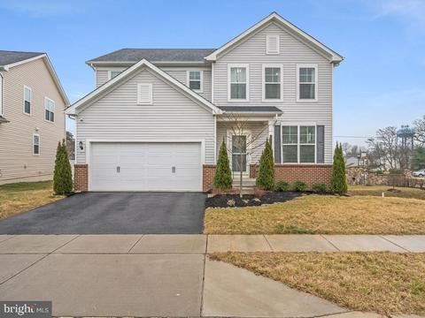 8205 Meadowood Dr, Hanover, MD 21076