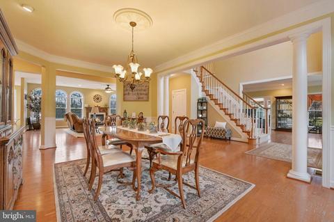 1611 Carnoustie Dr, Pasadena, MD 21122 photo 3