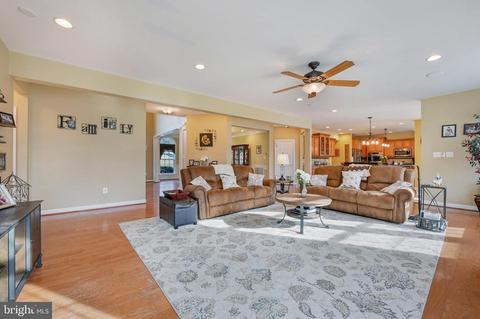 1611 Carnoustie Dr, Pasadena, MD 21122 photo 8