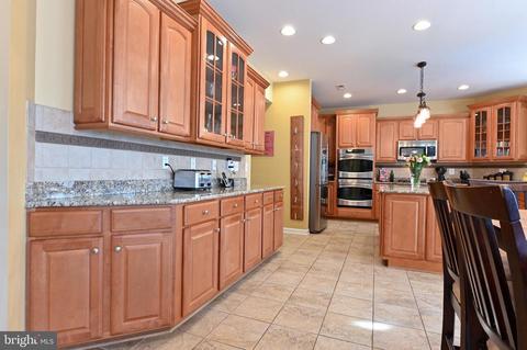 1611 Carnoustie Dr, Pasadena, MD 21122 photo 13