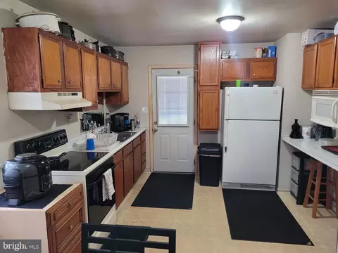 8106 Hog Neck Rd, Pasadena, MD 21122 photo 7