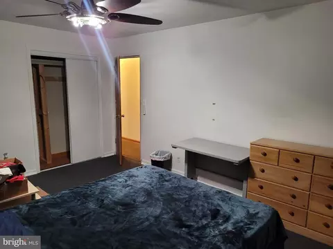 8106 Hog Neck Rd, Pasadena, MD 21122 photo 13