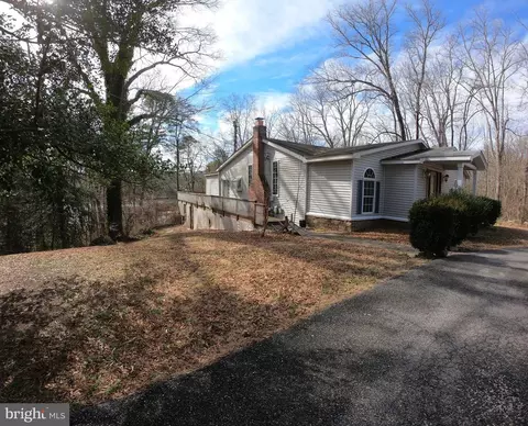 575 Riverview Rd, Pasadena, MD 21122 photo 4