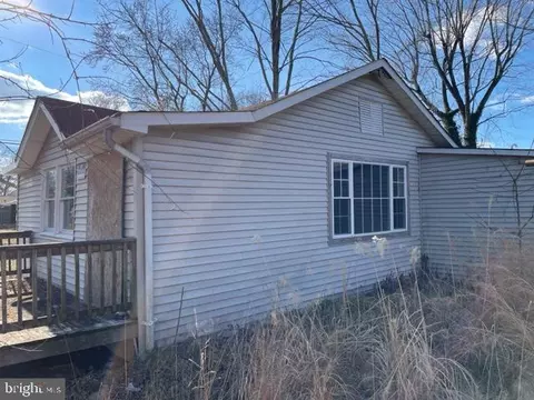 1304 1306 Edna Rd, Pasadena, MD 21122