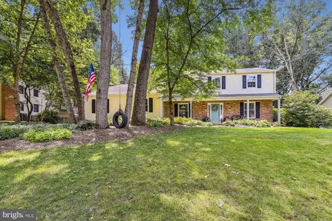 9 Saint Andrews Rd, Severna Park, MD 21146