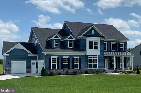 5069 Mountain Rd, Pasadena, MD 21122 photo 1