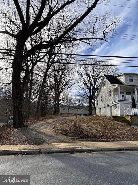 2043 Forest Dr, Annapolis, MD 21401