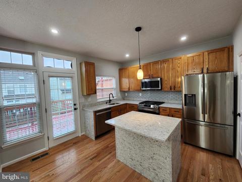 8302 Lyndhurst St, Laurel, MD 20724 photo 1