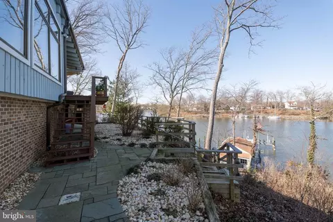 310 Arbutus Dr, Edgewater, MD 21037 photo 13