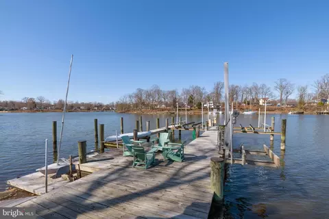 310 Arbutus Dr, Edgewater, MD 21037