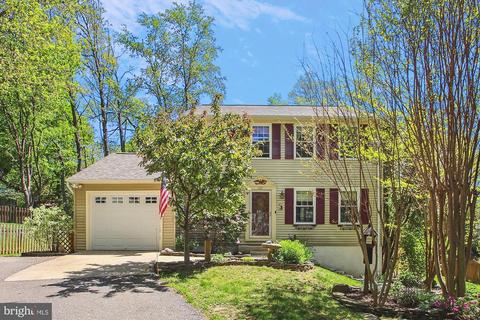 429 Kings College Dr, Arnold, MD 21012