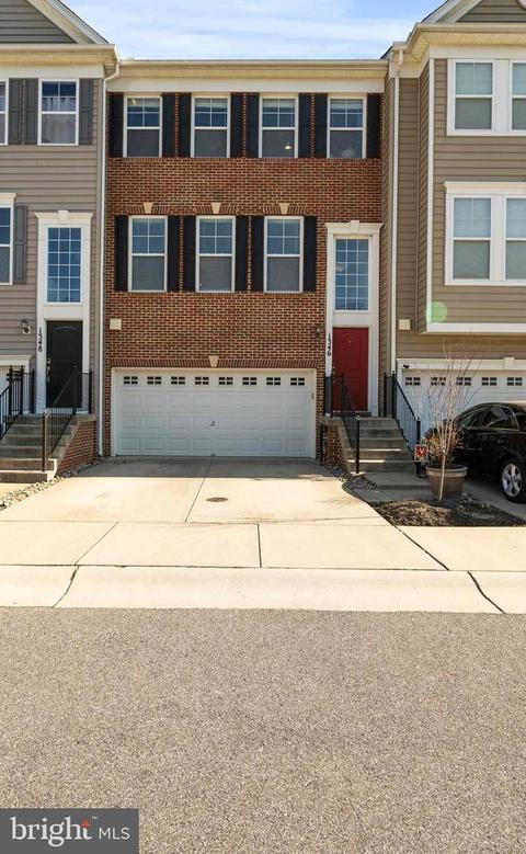 1346 Chapel Centre Dr, Gambrills, MD 21054