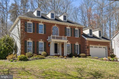 3409 Monarch Dr, Edgewater, MD 21037