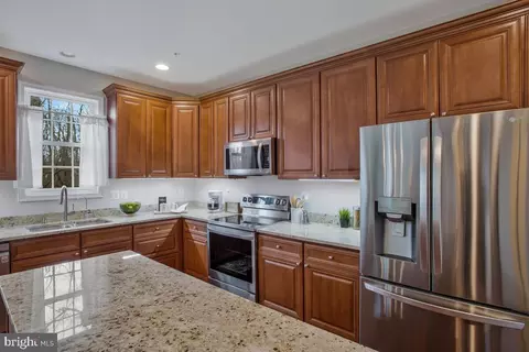 919 Central Ave E, Edgewater, MD 21037 photo 9